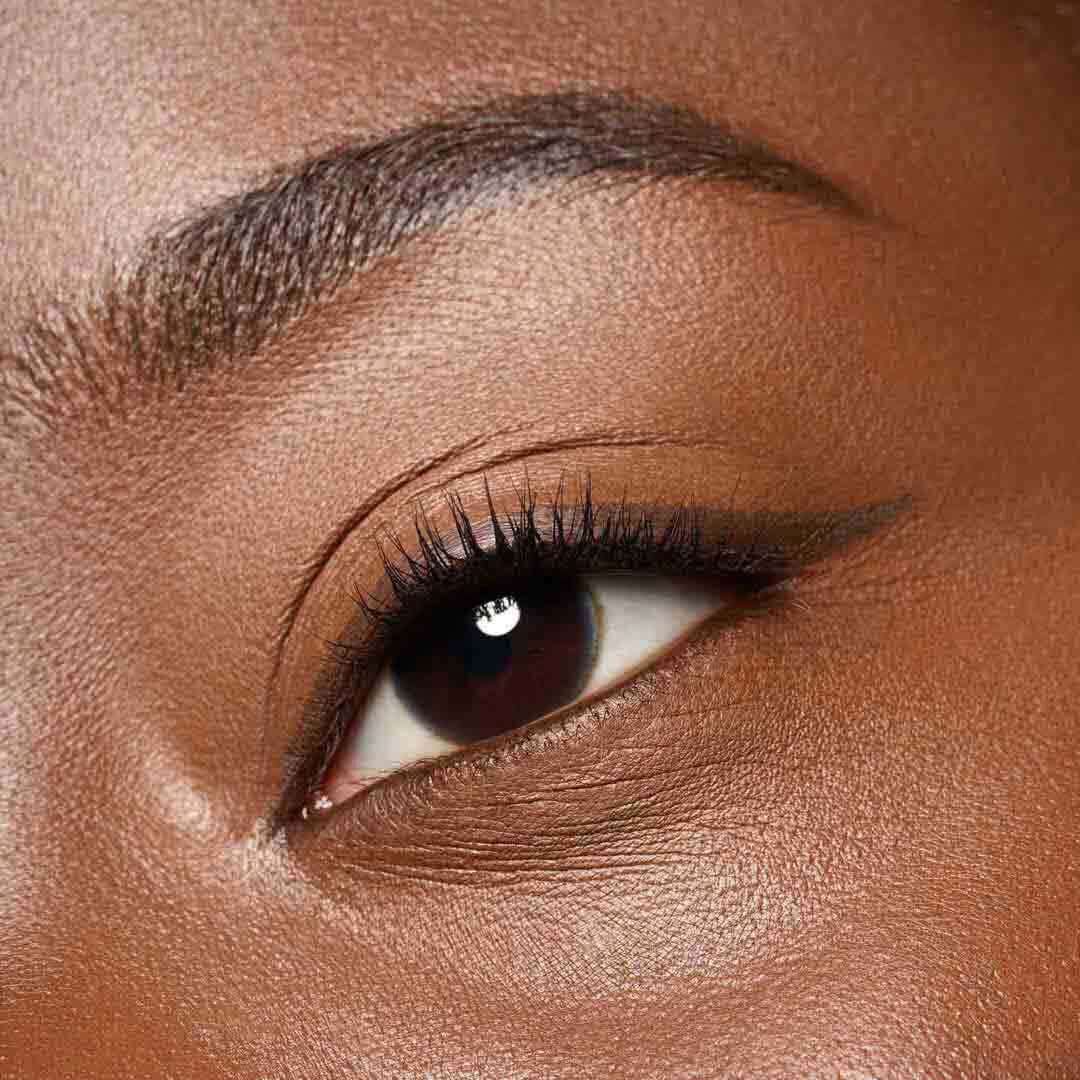 Eyeliner em Caneta de Longa Dura&ccedil;&atilde;o - ESSENCE -  - Imagem 6