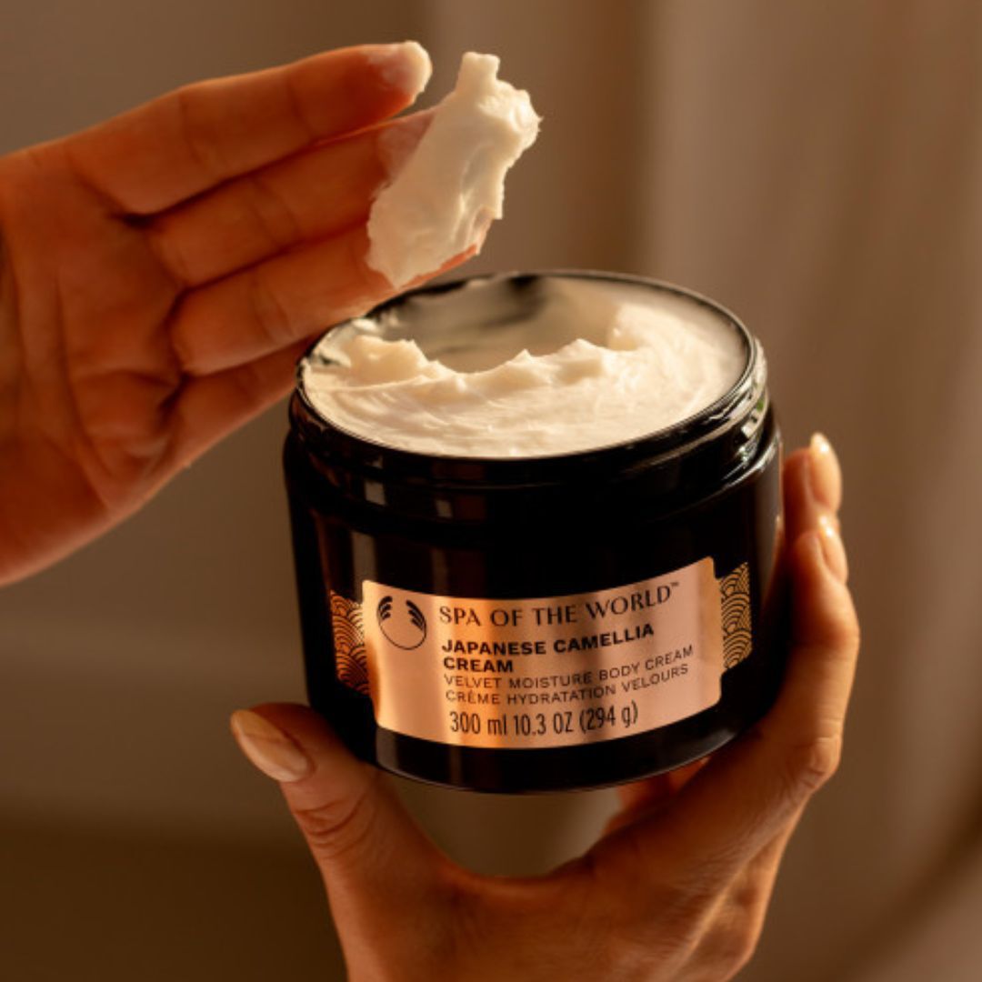 Creme Corporal Japanese Camellia - The Body Shop - SPA OF THE WORLD - Imagem 2