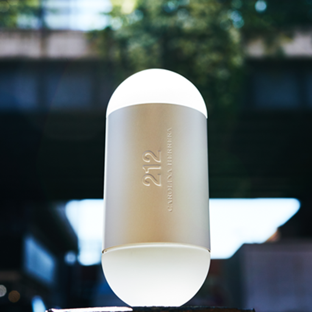 Eau de Toilette - CAROLINA HERRERA - 212/S - Imagem 3