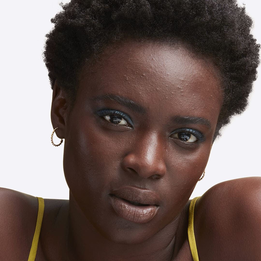 FACE AND BODY RADIANT SHEER FOUNDATION - MAC - STUDIO RADIANCE - Imagem 4