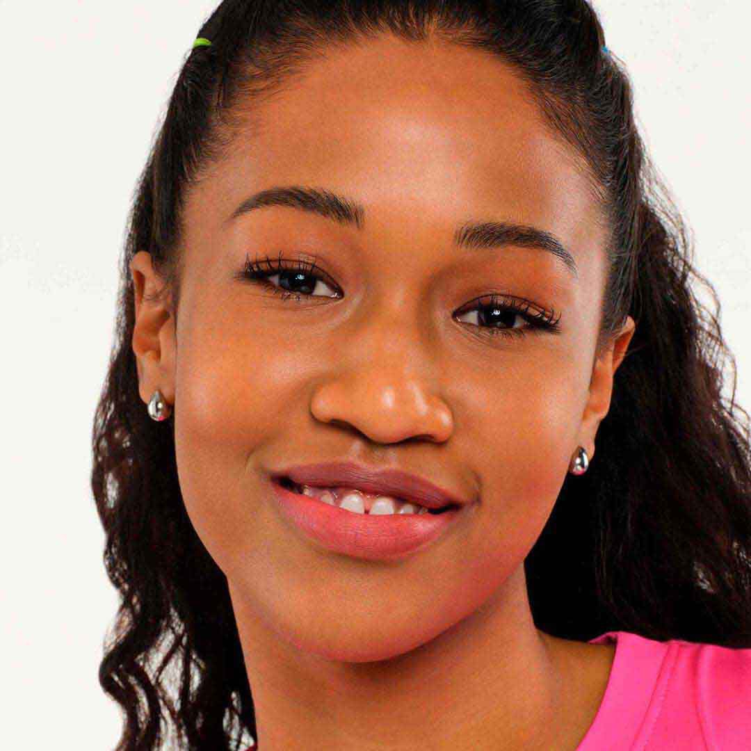 L&aacute;pis de L&aacute;bios Poutline Soft Glide - ESSENCE -  - Imagem 5