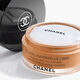 P&Oacute; SOLTO ACABAMENTO NATURAL - CHANEL - CHANEL MAQUILHAGEM - Imagem 3