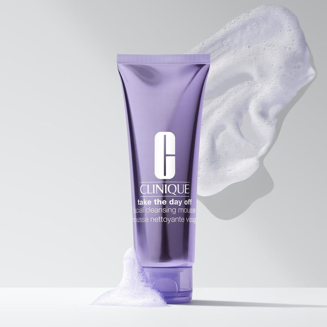 Facial Cleansing Mousse - CLINIQUE - Take the Day Off™ - Imagem 3