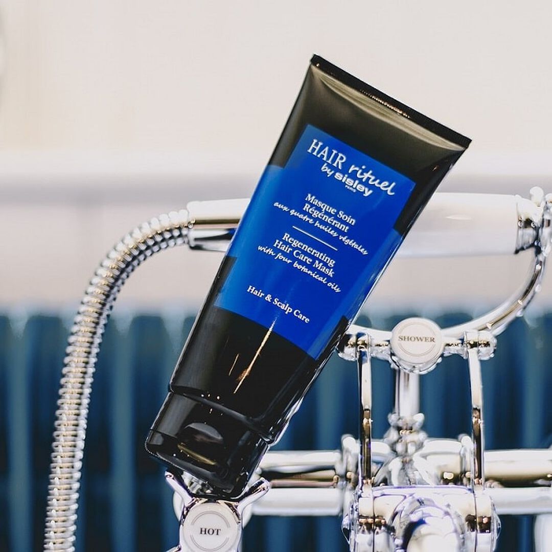Masque Soin Regénérant - Hair Rituel by Sisley Paris - Sisley Cabelos - Imagem 4 Masque Soin Regénérant - Hair Rituel by Sisley Paris - Sisley Cabelos - Imagem 4