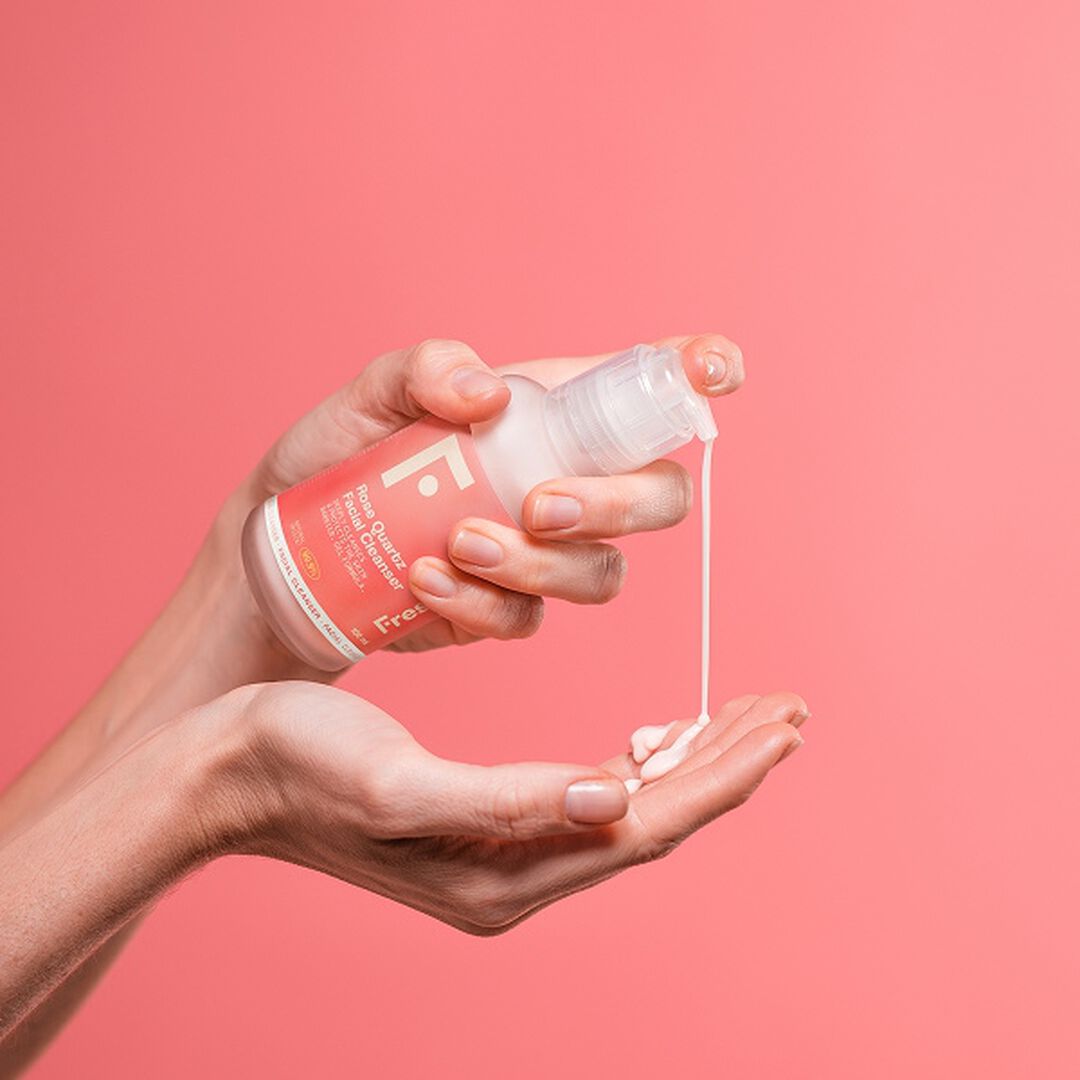 Gel de Limpeza Facial - Rose Quartz Facial Cleanser - FRESHLY -  - Imagem 5