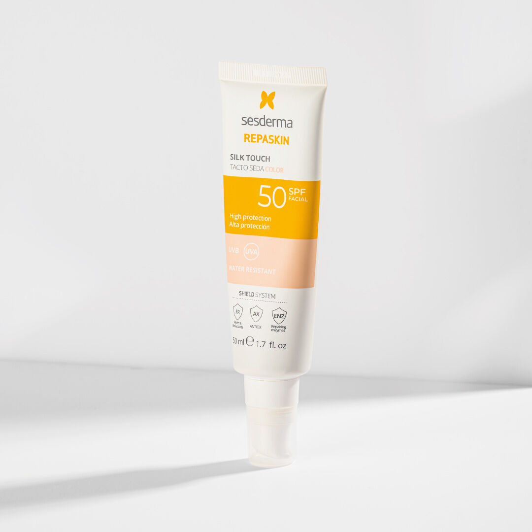 Repaskin Fotoprotetor Facial SPF50 Toque Seda com Cor - SESDERMA -  - Imagem 2