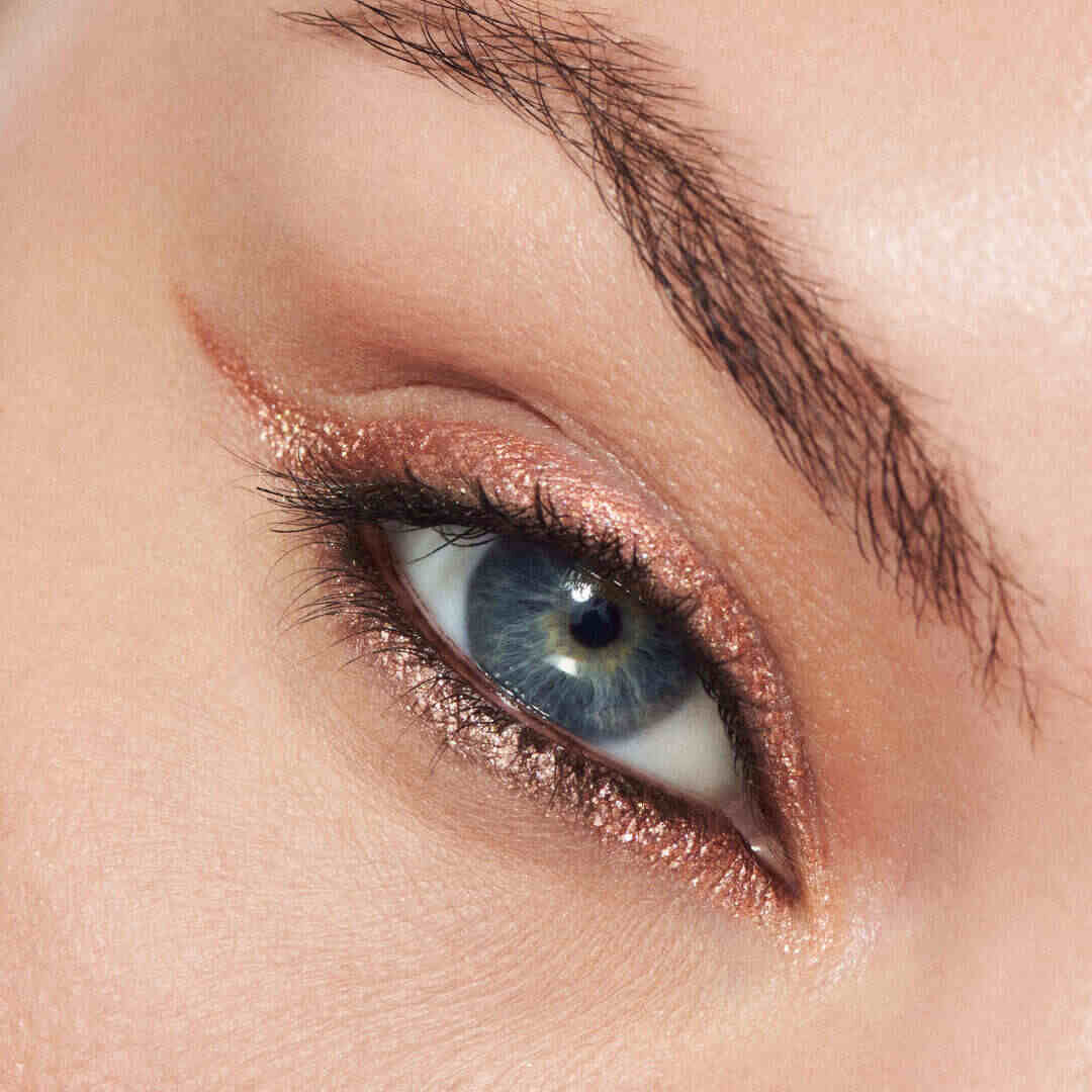 Liquid Glitter - MAC - DAZZLESHADOW - Imagem 4