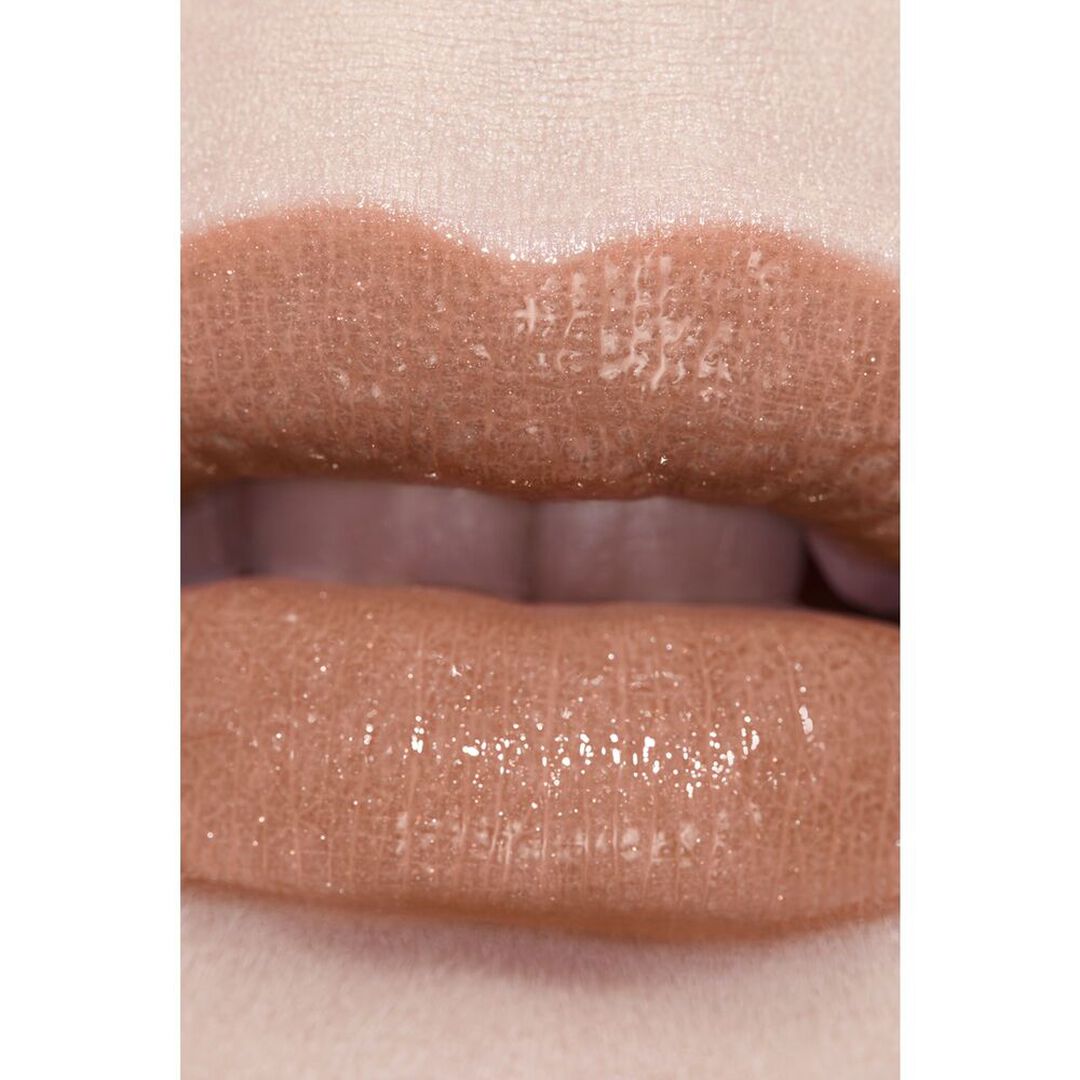 A COR, O BRILHO E A INTENSIDADE NUM "FLASH" - CHANEL - ROUGE COCO FLASH - Imagem 6