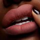 LIPSTICK - MAC - POWDER KISS - Imagem 5