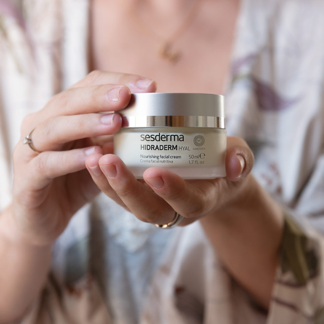 Hidraderm Hyal Creme Facial Nutritivo - SESDERMA -  - Imagem 2
