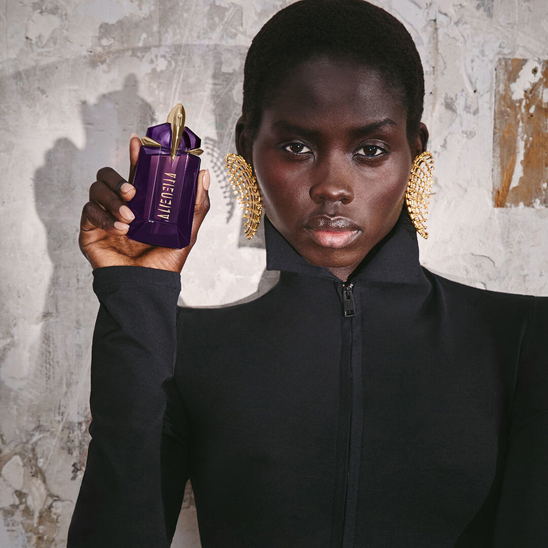 Eau de Parfum Recarreg&aacute;vel - MUGLER - Alien - Imagem 4
