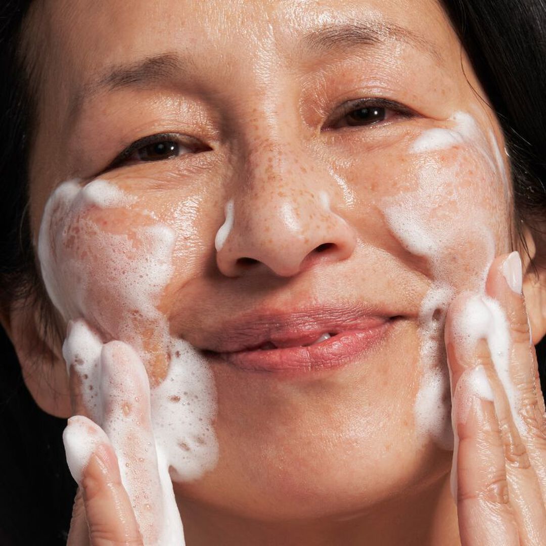 Skin Active - Espuma de Limpeza Exfoliante - NEOSTRATA -  - Imagem 3