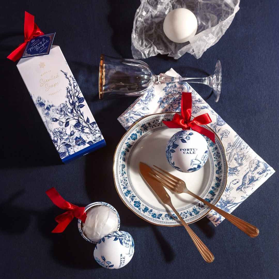 Conjunto de Sabonetes Enfeite de Natal Gold&Blue - Castelbel - Portus Cale - Imagem 3