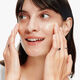 Moisturizing Lotion+ SPF 50 - CLINIQUE - Dramatically Different&trade; - Imagem 4