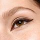 Eyeliner em Caneta de Longa Dura&ccedil;&atilde;o - ESSENCE -  - Imagem 5