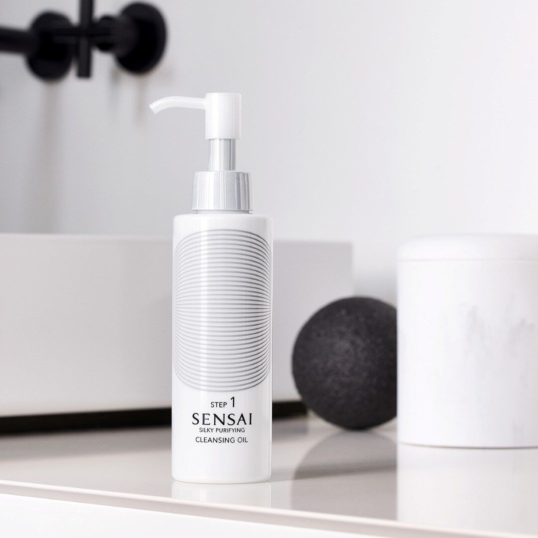Step 1 - Cleansing Oil - Sensai - SILKY PURIFYING - Imagem 2
