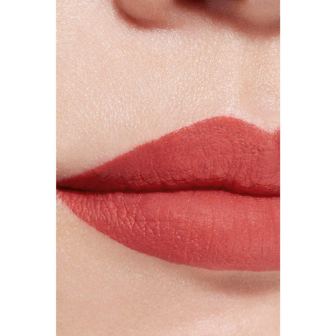 BATOM LÍQUIDO MATE INTENSO DE LONGA DURAÇÃO - CHANEL - ROUGE ALLURE LIQUID VELVET - Imagem 2
