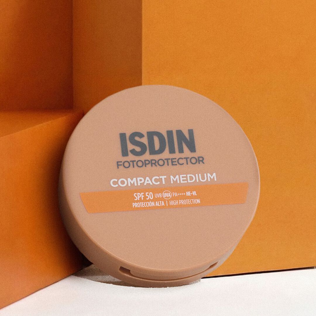 Isdin Fotoprotetor Compact Medium SPF50 - ISDIN - ISDN SOLARES - Imagem 2
