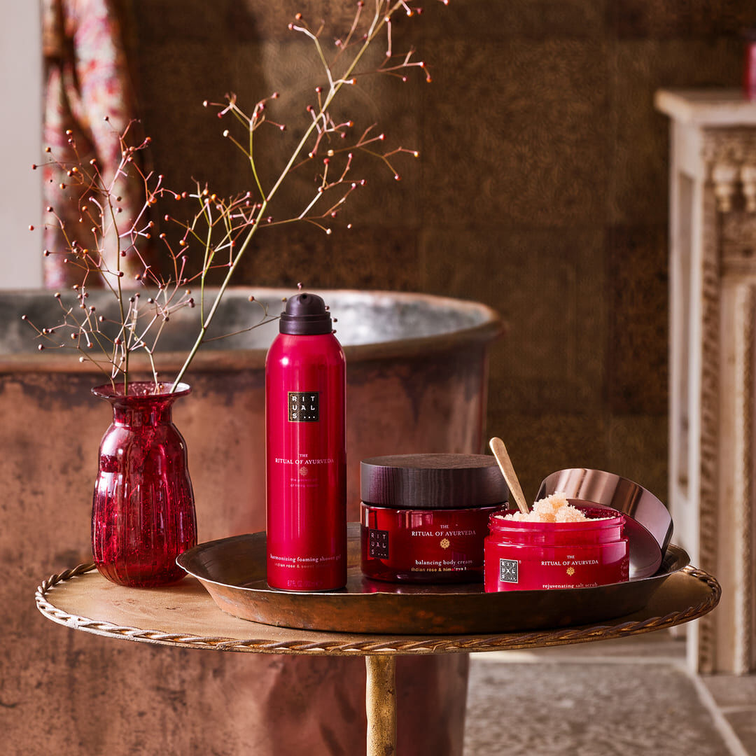 The Ritual of Ayurveda Body Scrub - Rituals - Ayurveda - Imagem 2
