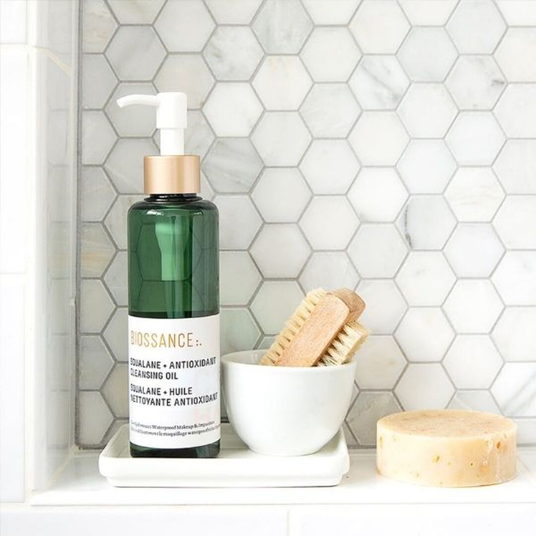 Squalane + Antioxidant Cleansing Oil - Biossance -  - Imagem 4
