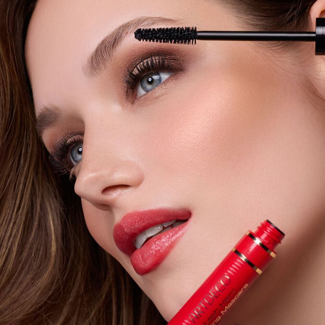 Lash Hero Tubing Mascara - ARTDECO - FASHION COLORS SS26 - WHISPERS OF THE SILK ROAD - Imagem 4
