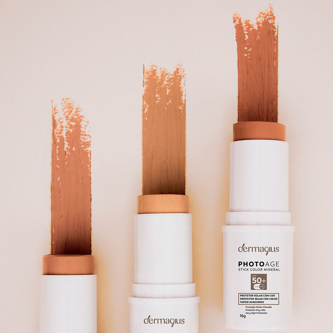 Photoage Stick Solar SPF50+ - DERMAGIUS -  - Imagem 2