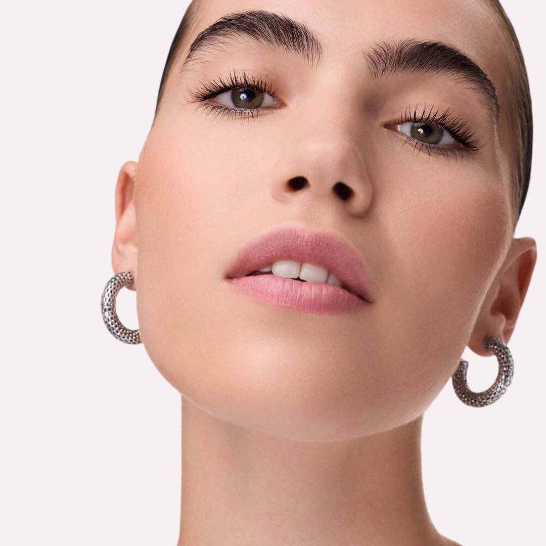 Glam & Doll - M&aacute;scara de Defini&ccedil;&atilde;o & Volume &agrave; Prova de &Aacute;gua - CATRICE -  - Imagem 2