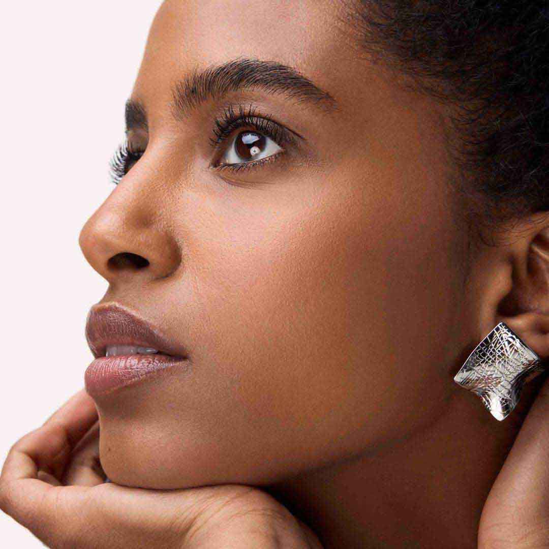 M&aacute;scara de Volume Tubing Stay In Place 010 - CATRICE -  - Imagem 3