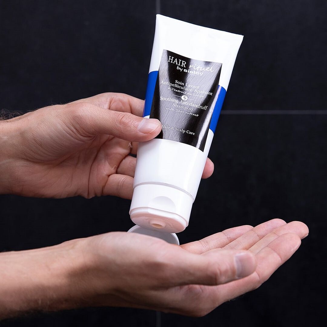 Soin Lavant Antipelliculaire Apaisant - Hair Rituel by Sisley Paris - Sisley Cabelos - Imagem 4
