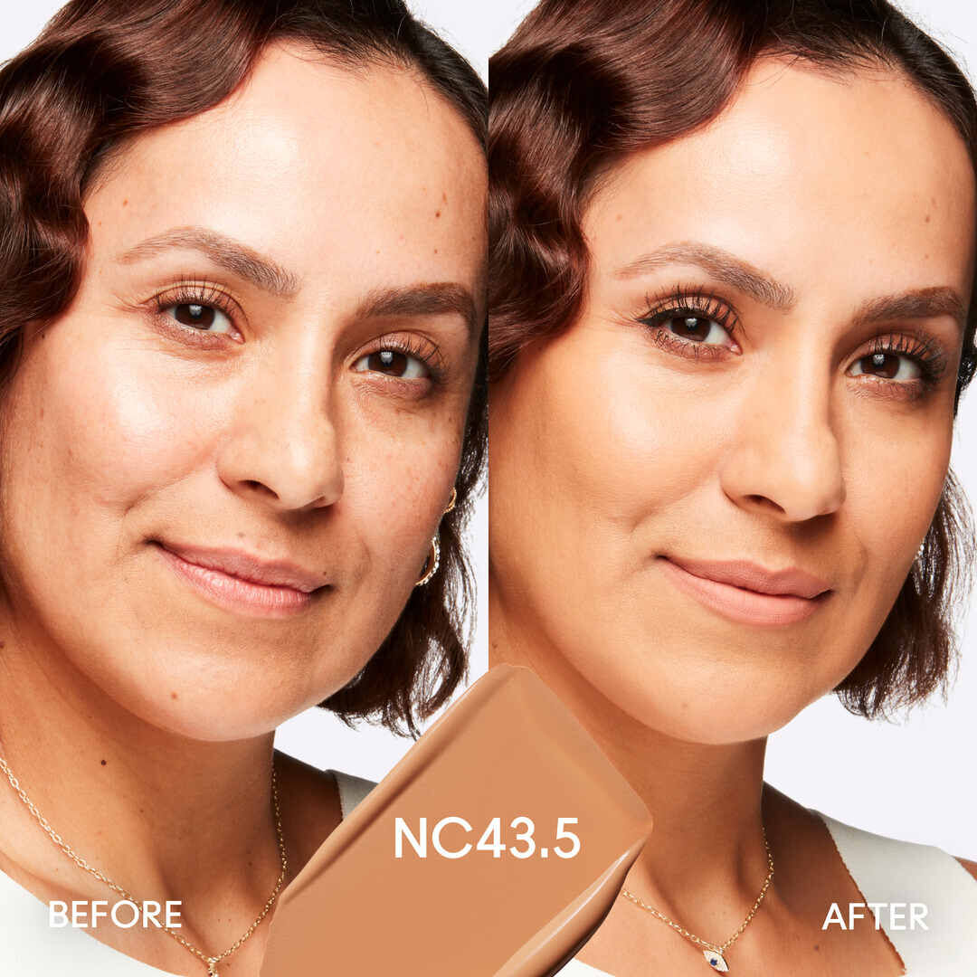 FLUID SPF 15 24HR MATTE FOUNDATION + OIL CONTROL - MAC - STUDIO FIX - Imagem 2
