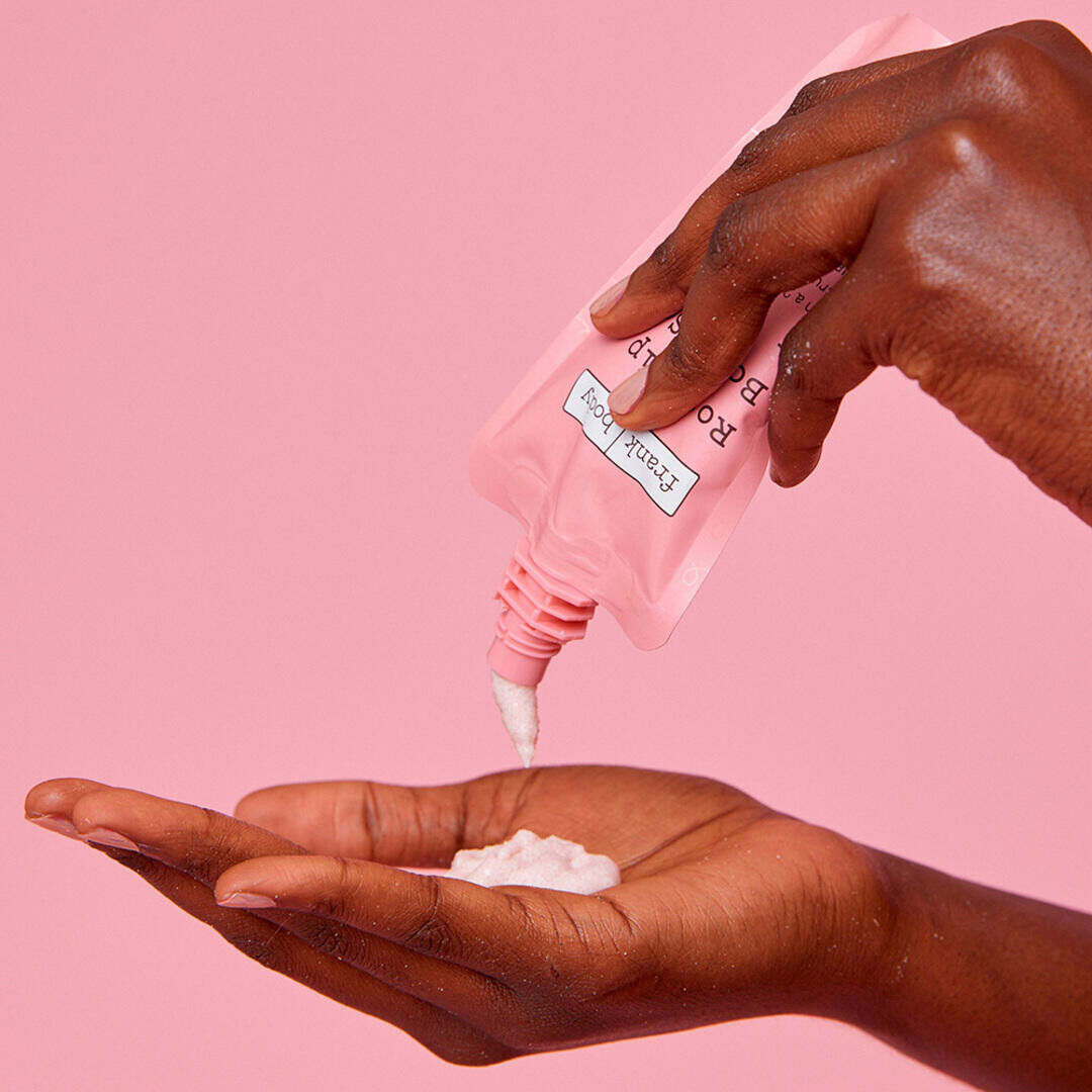 Esfoliante + Gel de Limpeza Corporal com Rosa Mosqueta - FrankBody - Firmeza & Repara&ccedil;&atilde;o - Imagem 2