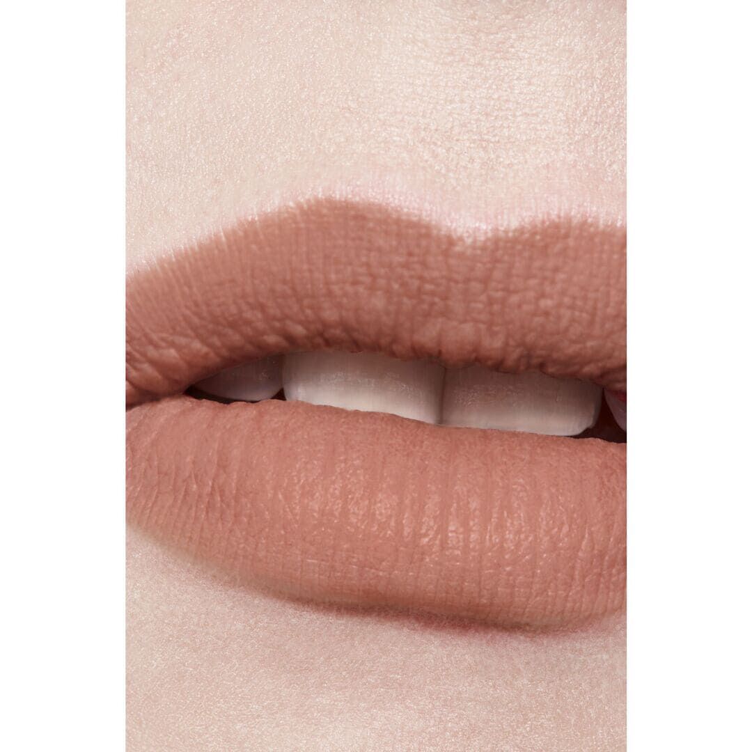 BATOM LÍQUIDO MATE INTENSO DE LONGA DURAÇÃO - CHANEL - ROUGE ALLURE LIQUID VELVET - Imagem 3