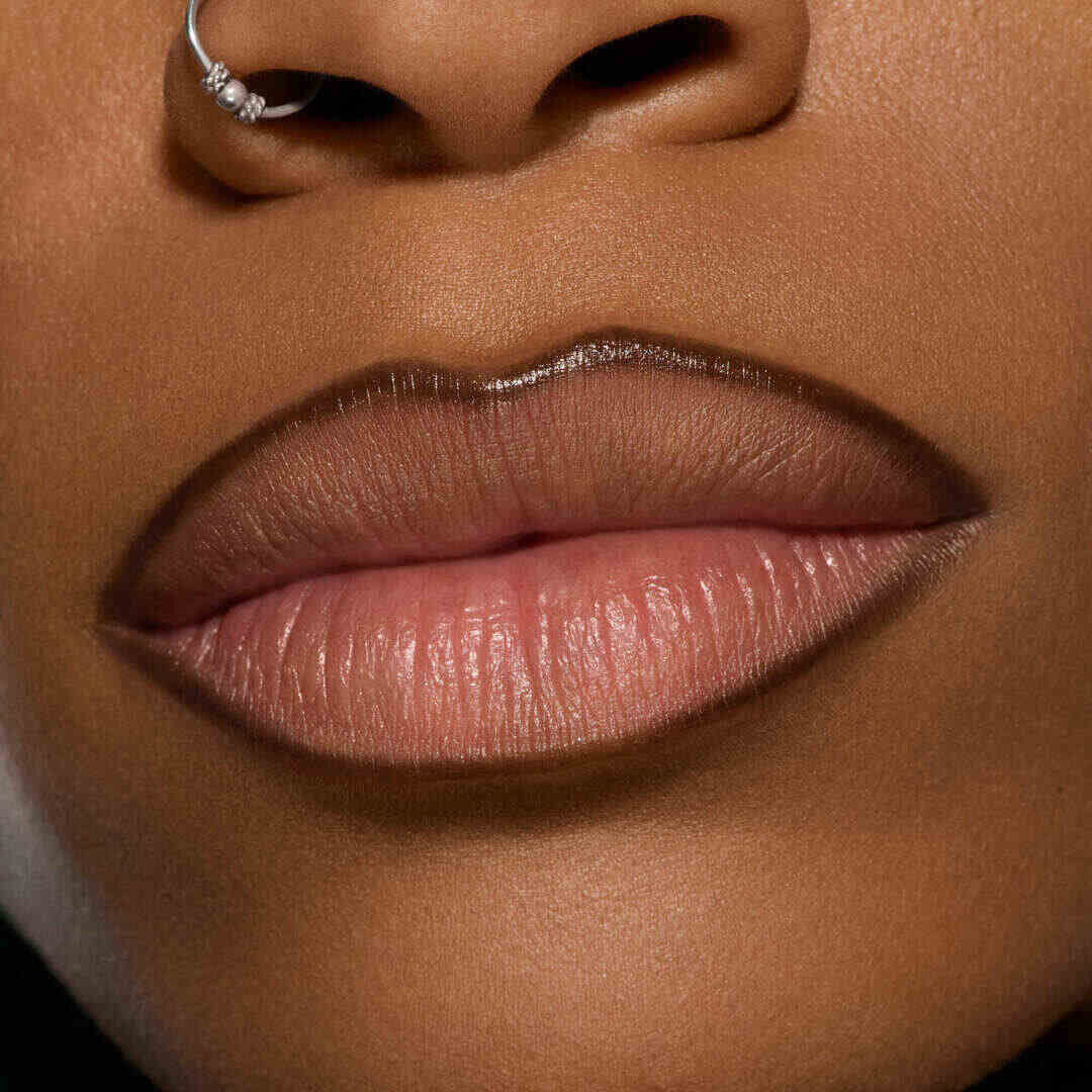 Glossy Liner - MAC - LIPGLAZER - Imagem 7