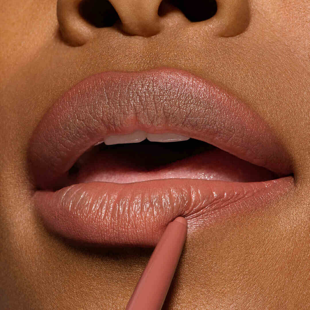 Glossy Liner - MAC - LIPGLAZER - Imagem 5