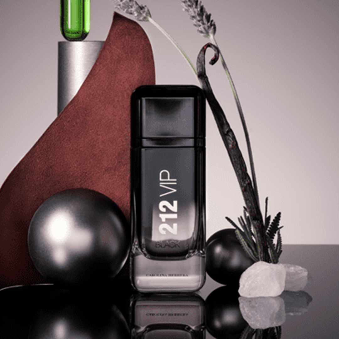 Eau de Parfum - CAROLINA HERRERA - 212 VIP BLACK - Imagem 4