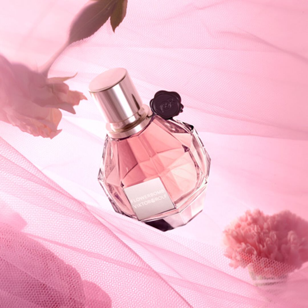 Eau de Parfum - VIKTOR & ROLF - FLOWER BOMB - Imagem 3