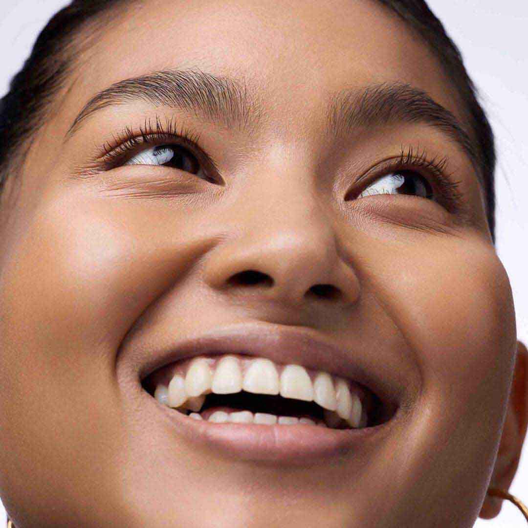 M&aacute;scara de volume castanha &agrave; prova de &aacute;gua Glam & Doll - CATRICE -  - Imagem 4