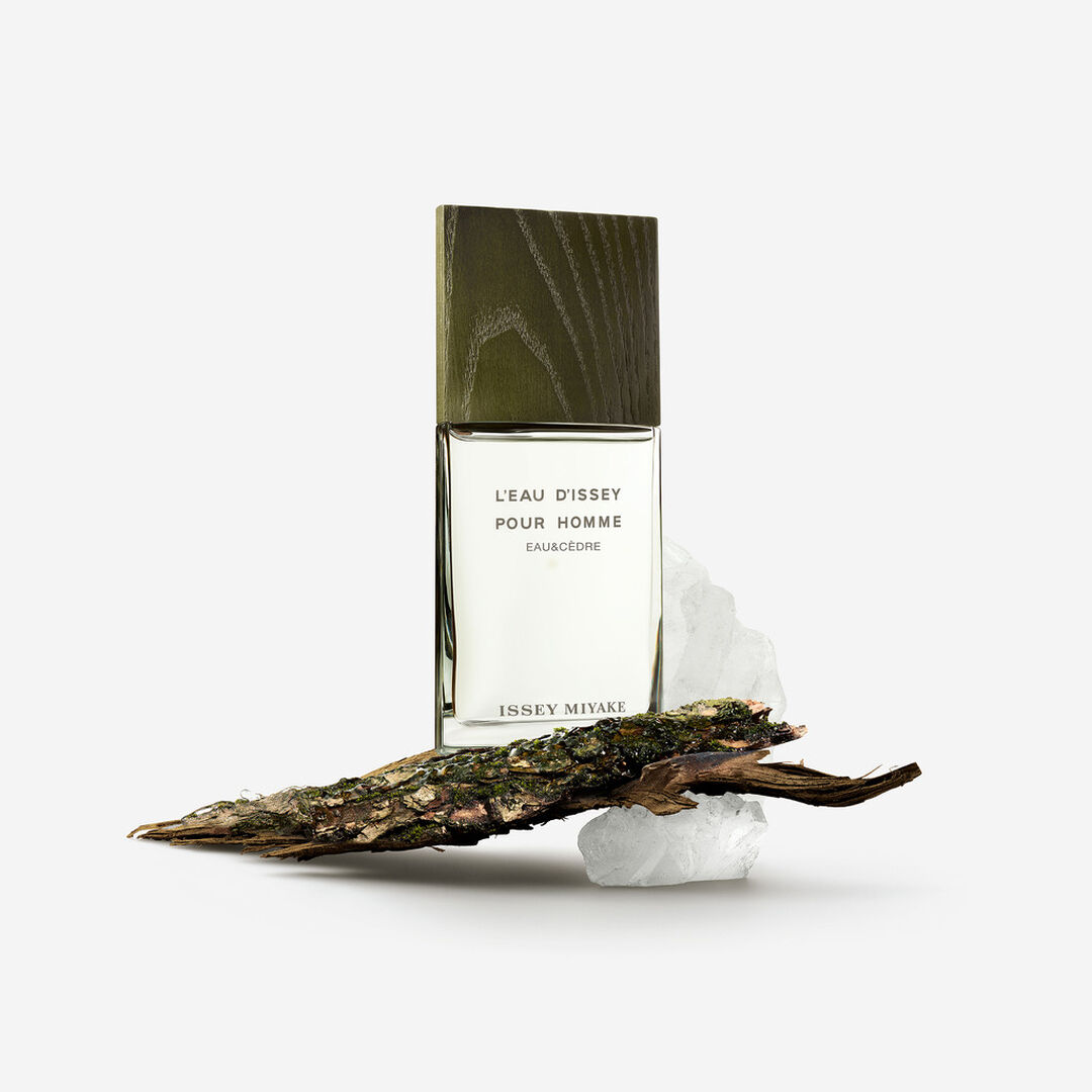 Eau de Toilette Intense Eau&Cèdre - ISSEY MIYAKE - L'EAU D'ISSEY POUR HOMME - Imagem 4