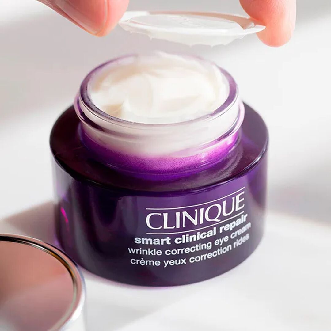 Wrinkle Correcting Eye Cream - CLINIQUE - Smart Clinical Repair - Imagem 4