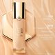 Base em S&eacute;rum Parure Gold Skin - GUERLAIN - Parure Gold - Imagem 10