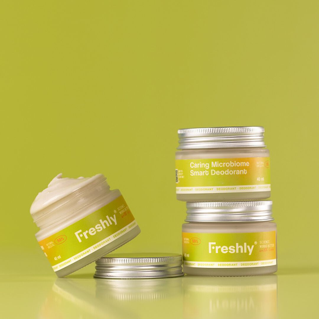 Desodorizante Natural - Caring Microbiome Smart Deodorant - FRESHLY -  - Imagem 6