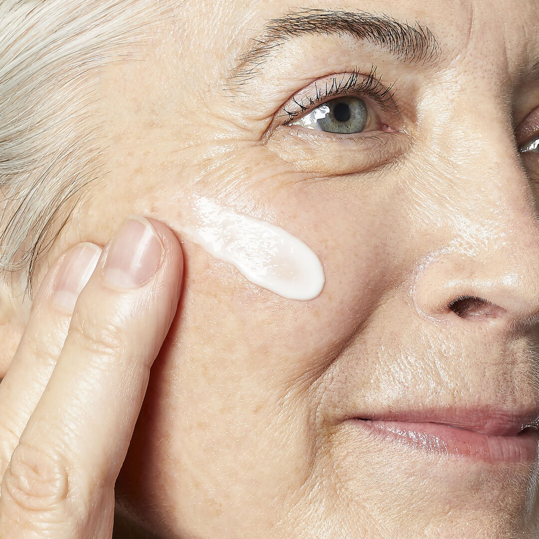 Powerful-Strength Line-Reducing Concentrate - KIEHL'S - Dermatologist Solutions - Imagem 4