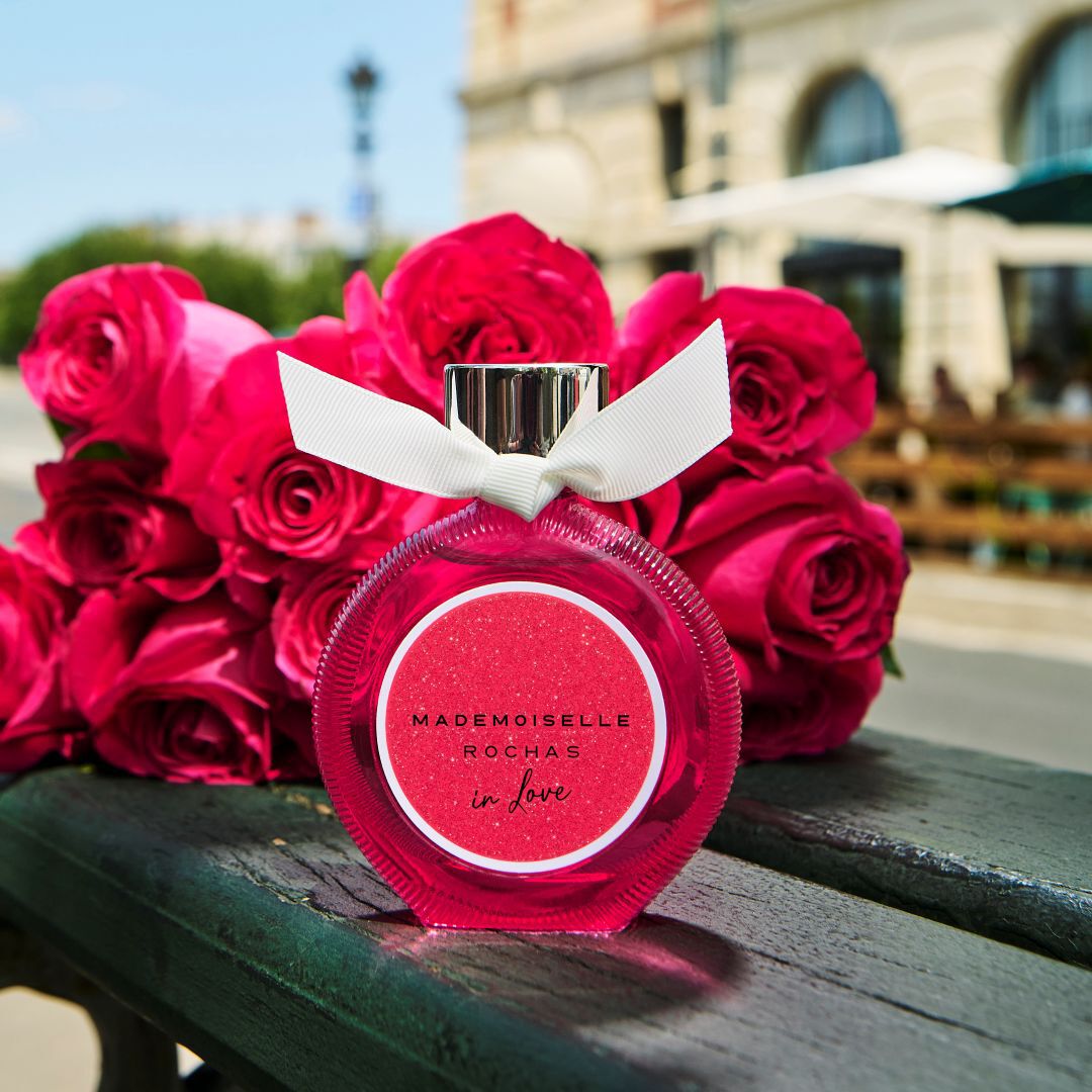 Mademoiselle In Love Eau de Parfum - ROCHAS - MADEMOISELLE ROCHAS - Imagem 2
